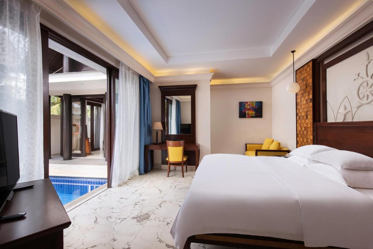 Pullman Yalong Bay & Hotel 5*