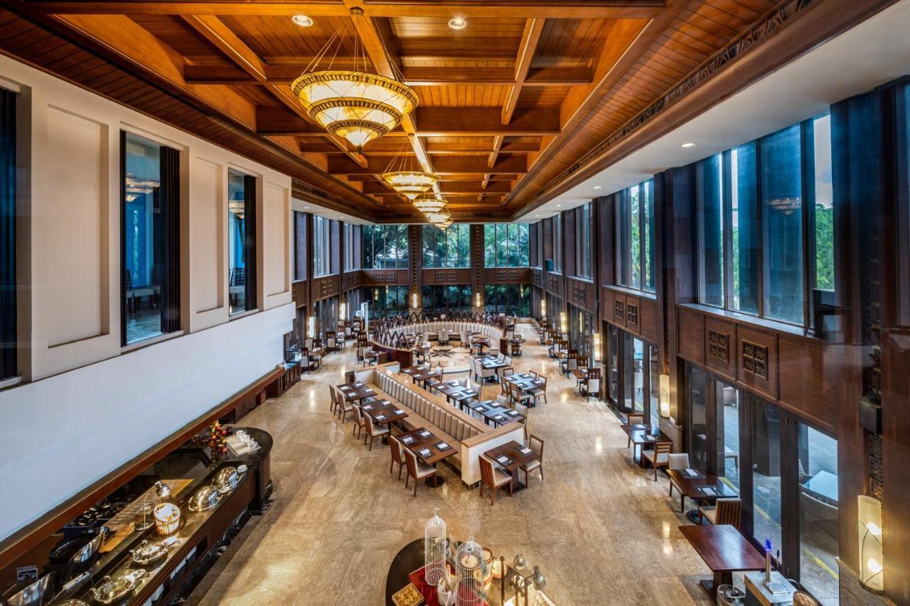 Hotel Pullman Yalong Bay & 5*