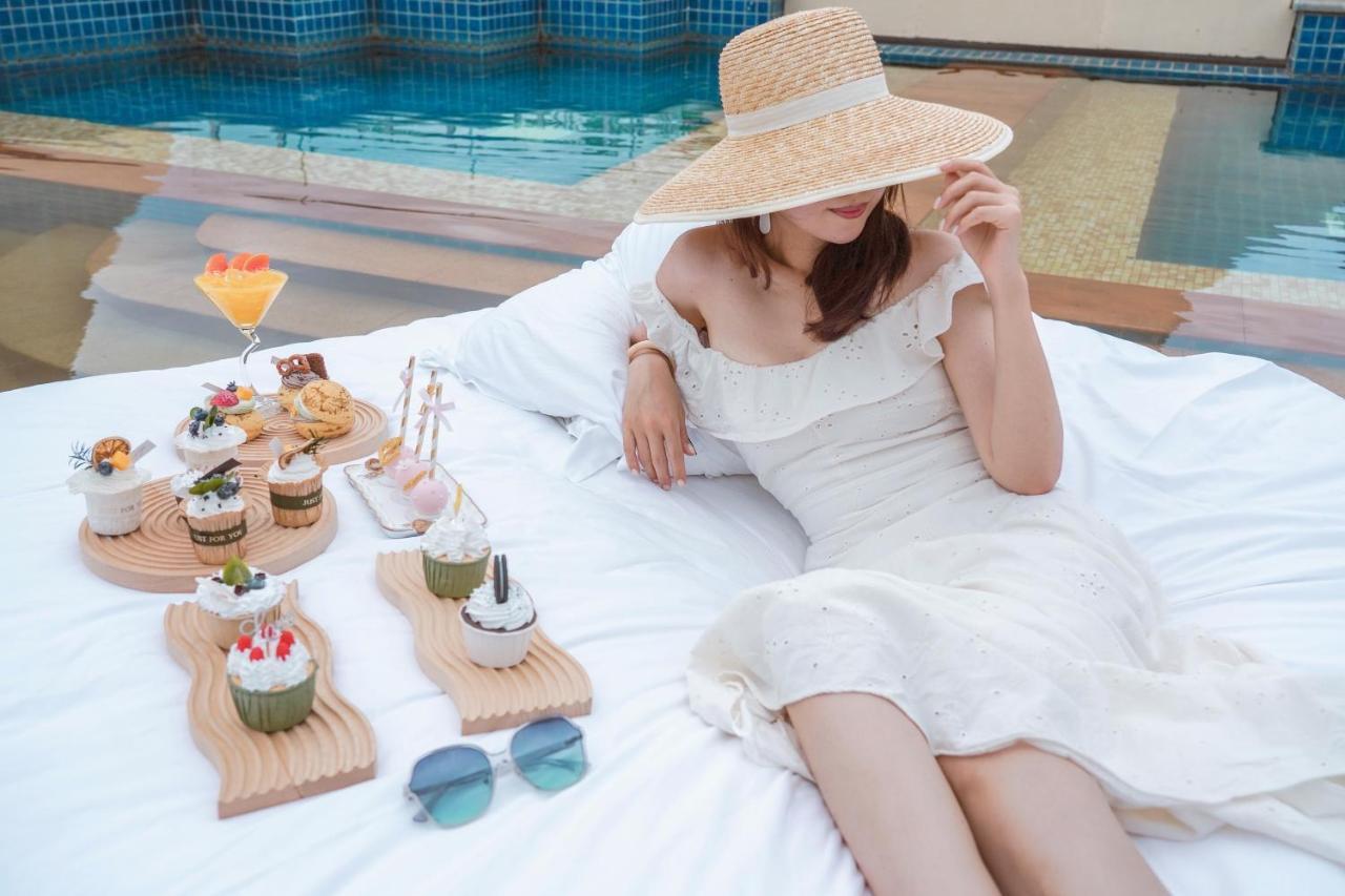 Pullman Yalong Bay & 5*
