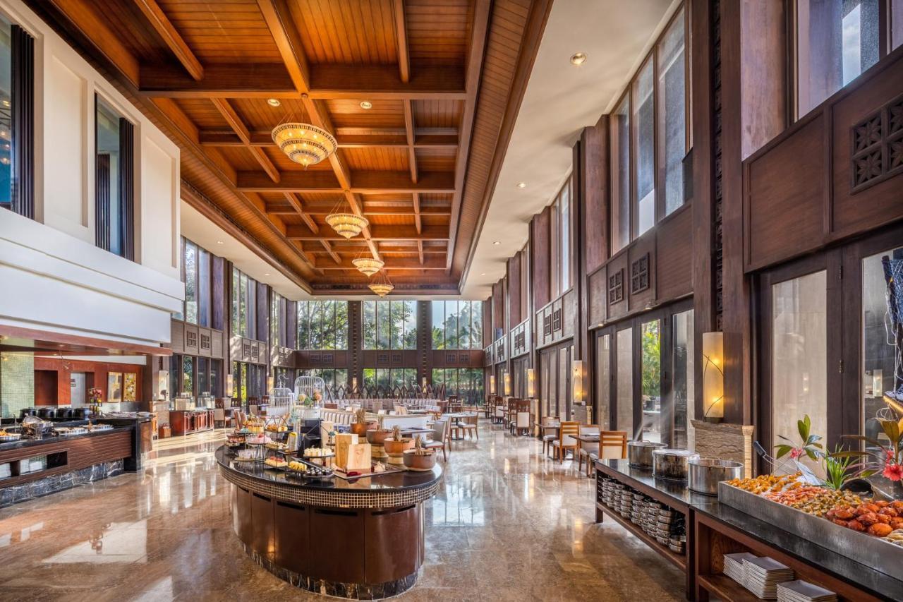 Hotel Pullman Yalong Bay & 5*