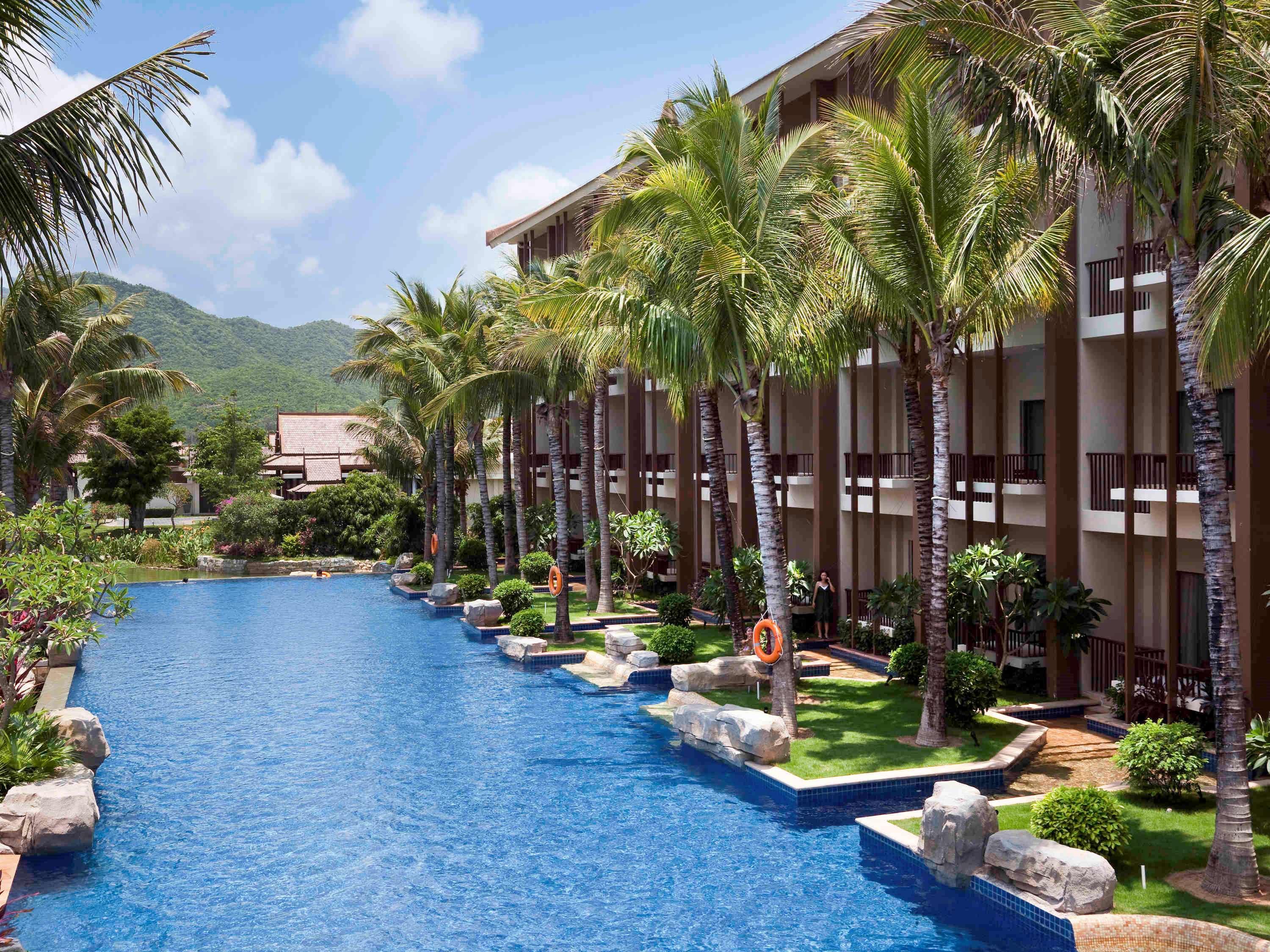 Pullman Yalong Bay & 5*