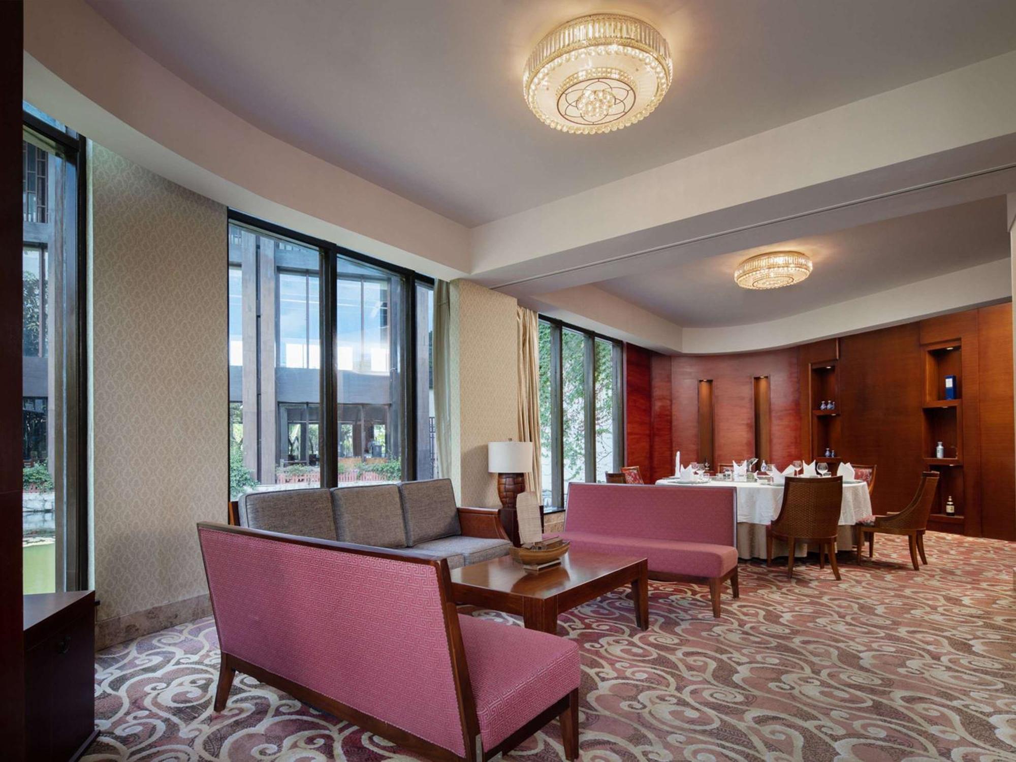 Pullman Yalong Bay & 5* Sanya