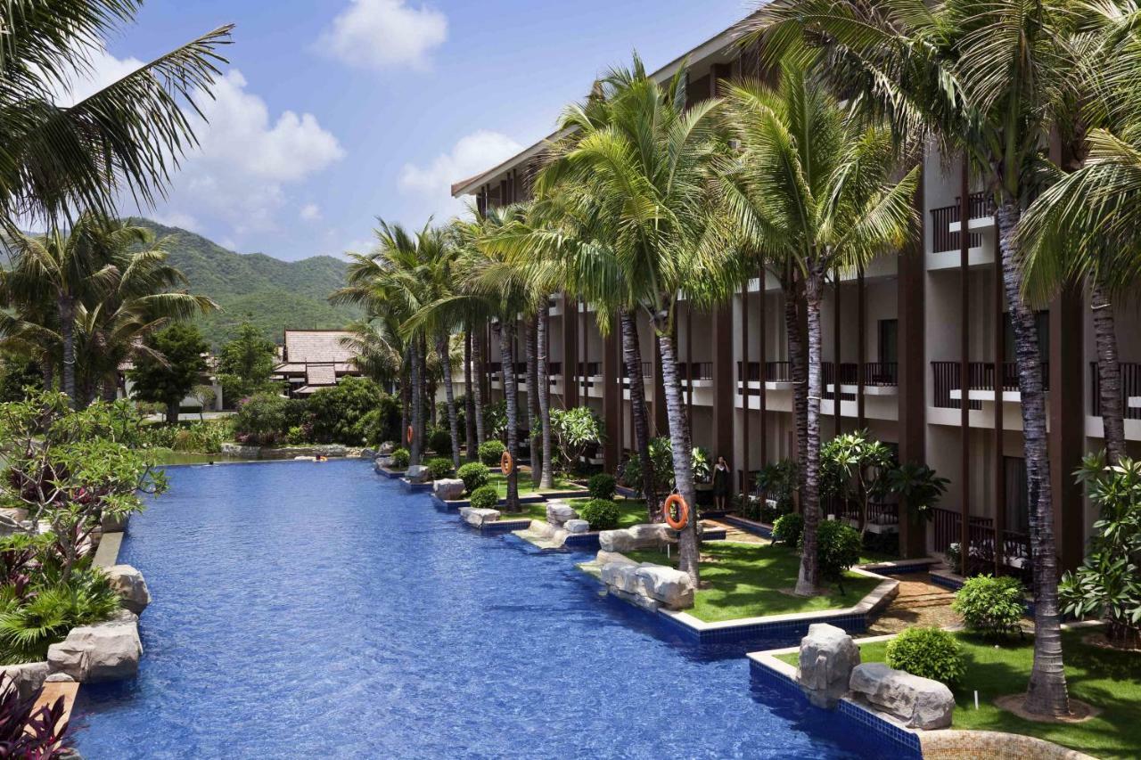 Pullman Yalong Bay & 5*